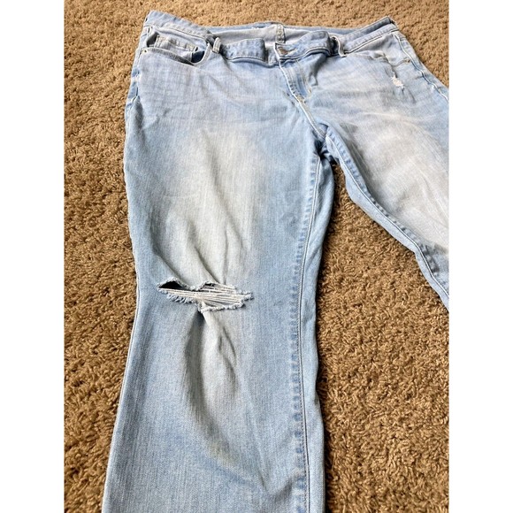 Old Navy Jeans Women's Size: 18 Low Rise Rockstar Super Skinny Light Blue Denim - Picture 3 of 14